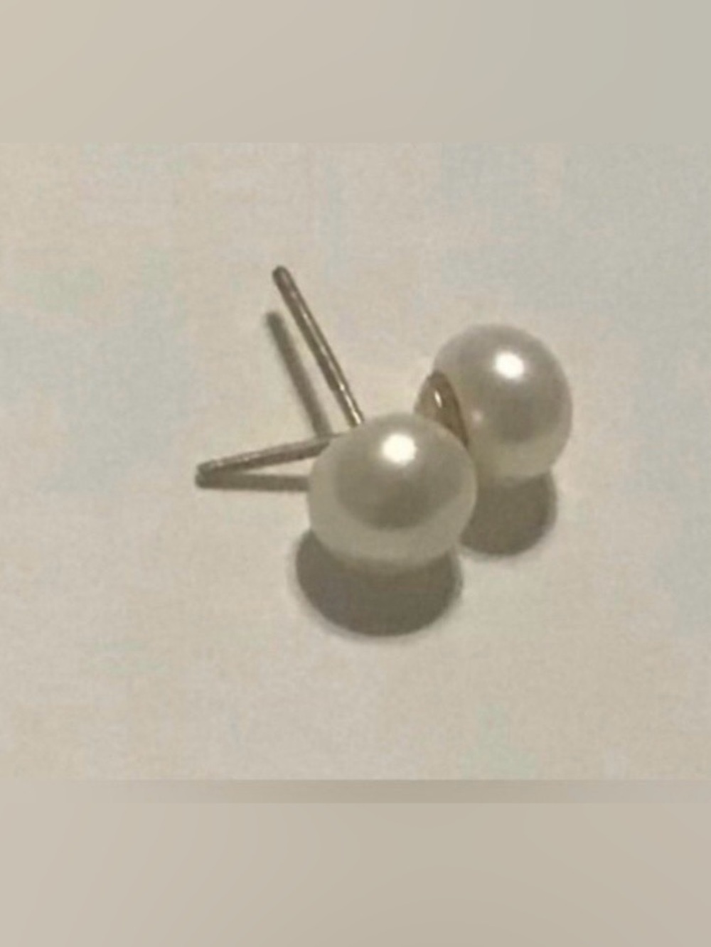 14K Yellow Gold Genuine Pearl Screw Post Pierced Stud Earrings #6644